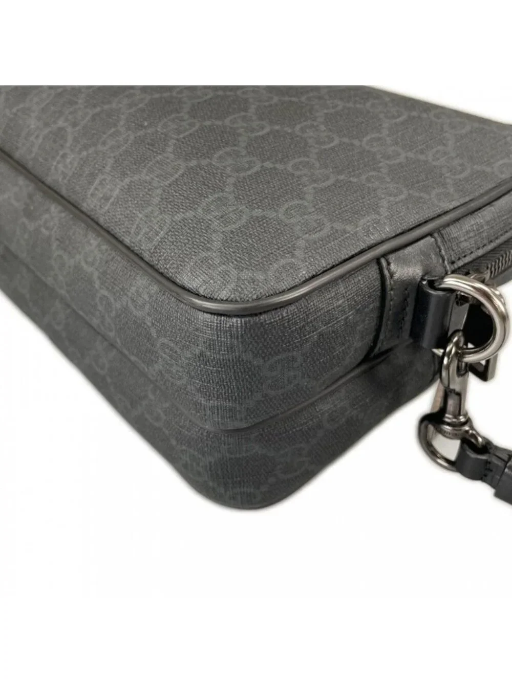 Gucci Clutch GG Supreme Black Silver